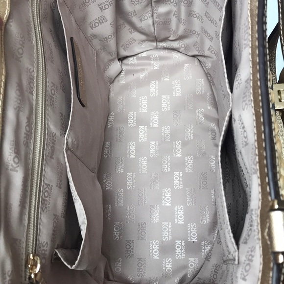 Michael Kors Straw Tote - Picture 6 of 8